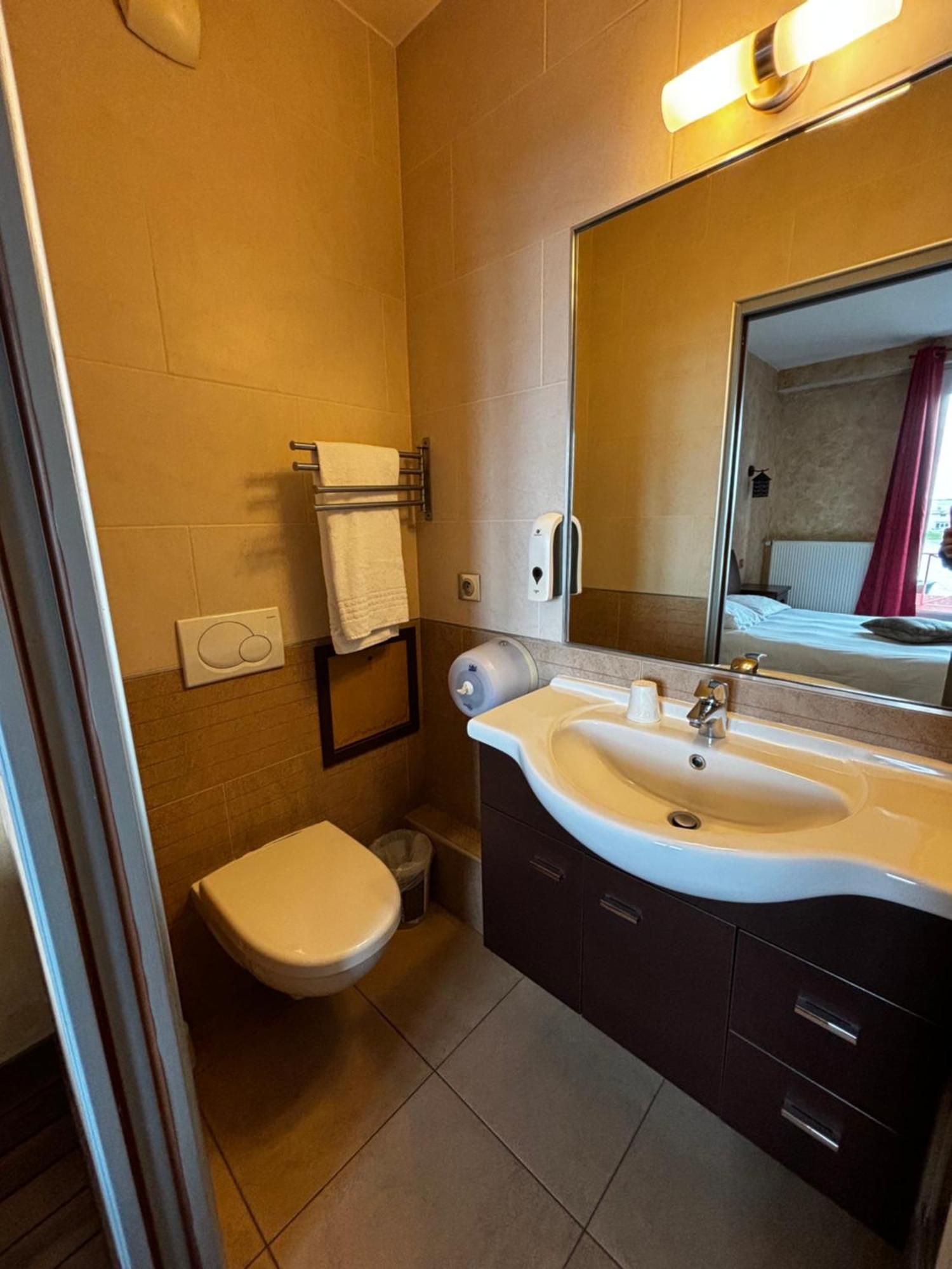 Hotel O Barcaiolo Conflans-Sainte-Honorine Esterno foto